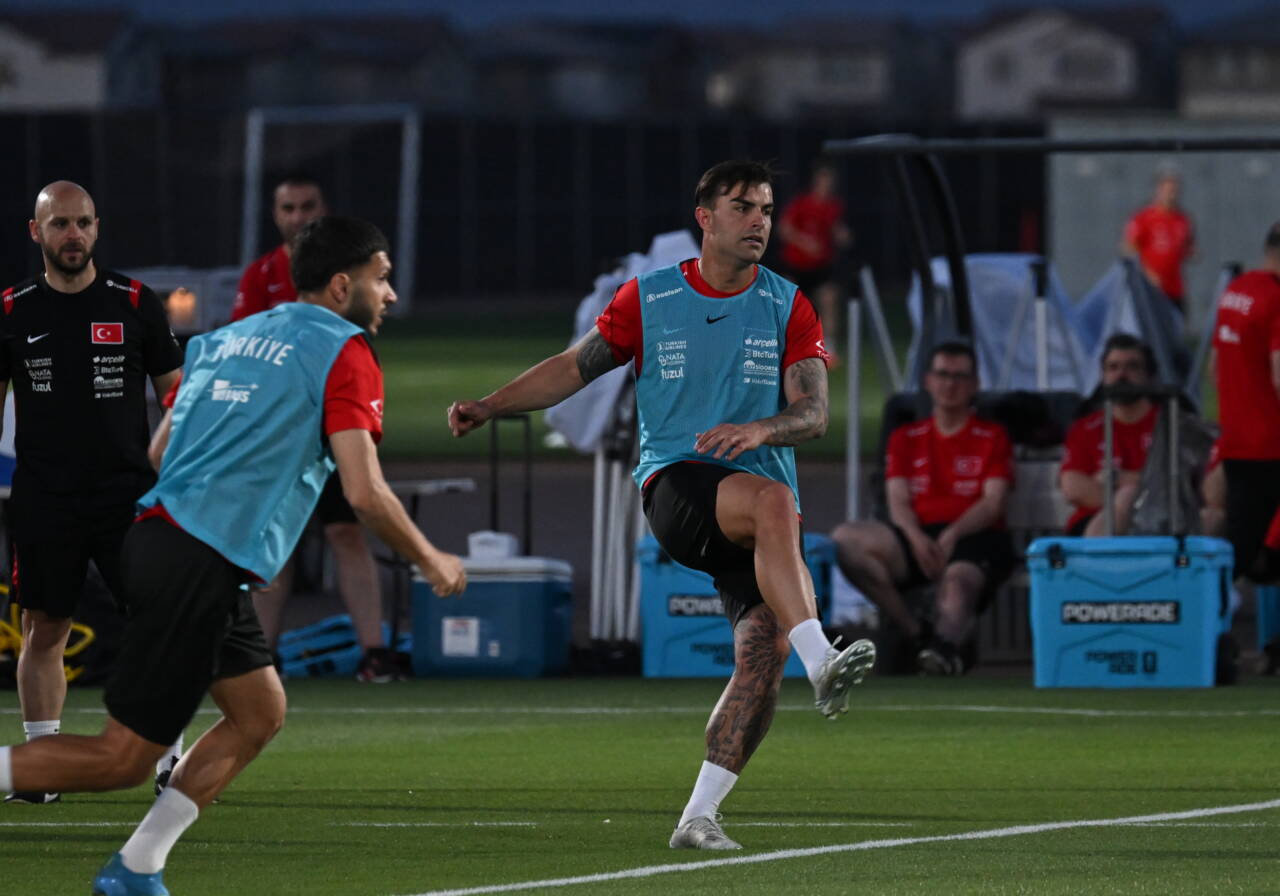 A Milli Takım'a Arizona'da ilgi büyük! Sıcaklık 40 derecenin üstünde 28 aa 20260609 41618483 41618466 amillifutboltakimiarizonadakiilkidmaninitaraftaresligindeyapti