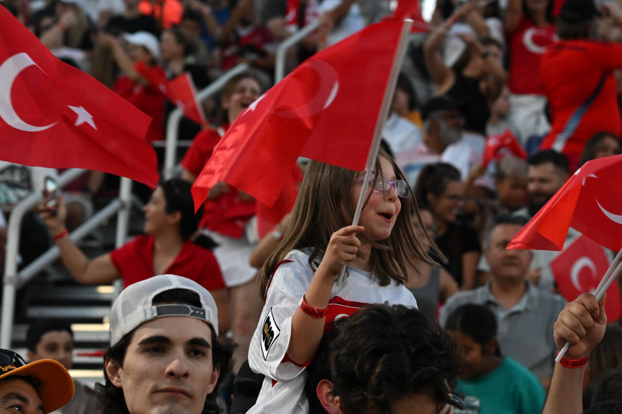 A Milli Takım'a Arizona'da ilgi büyük! Sıcaklık 40 derecenin üstünde 35 aa 20260609 41618483 41618474 amillifutboltakimiarizonadakiilkidmaninitaraftaresligindeyapti