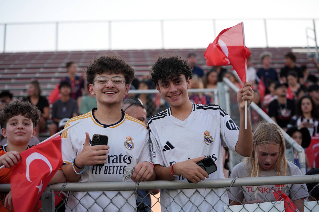 A Milli Takım'a Arizona'da ilgi büyük! Sıcaklık 40 derecenin üstünde 37 aa 20260609 41618483 41618476 amillifutboltakimiarizonadakiilkidmaninitaraftaresligindeyapti