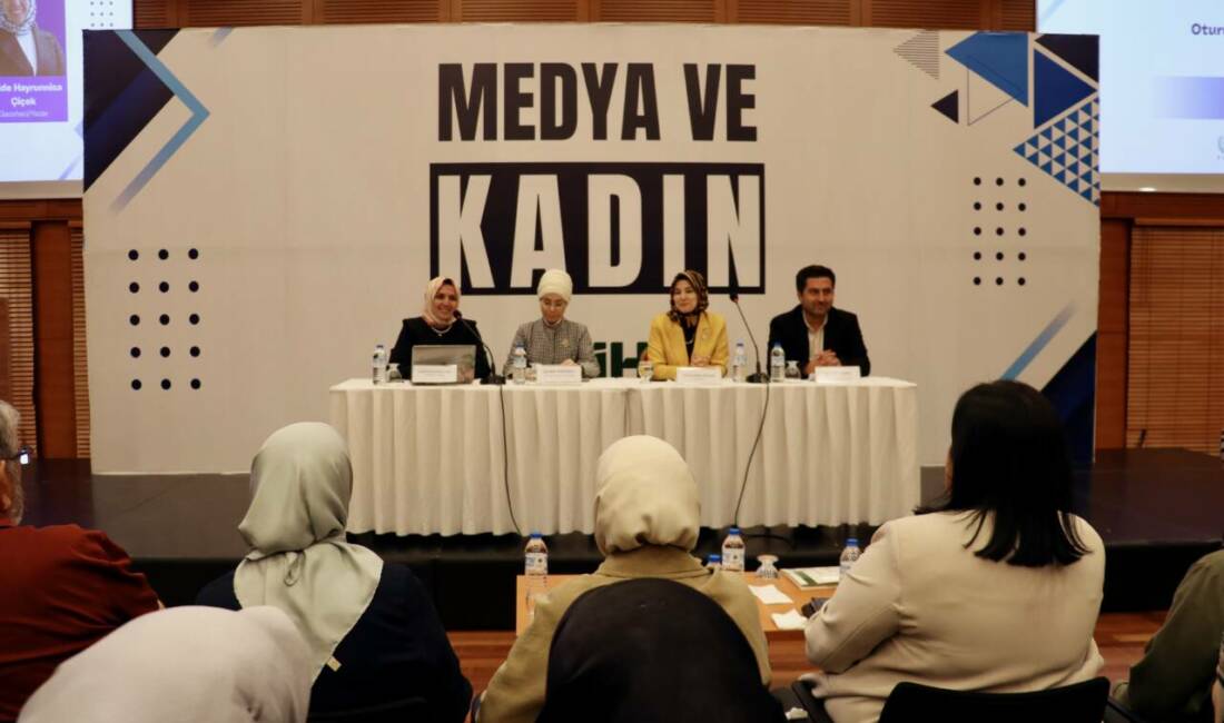 Bursa’da ‘Medya ve Kadın’ paneli Bursa'da, İnsan Hak ve Hürriyetleri (İHH) İnsani Yardım Vakfınca, dijital