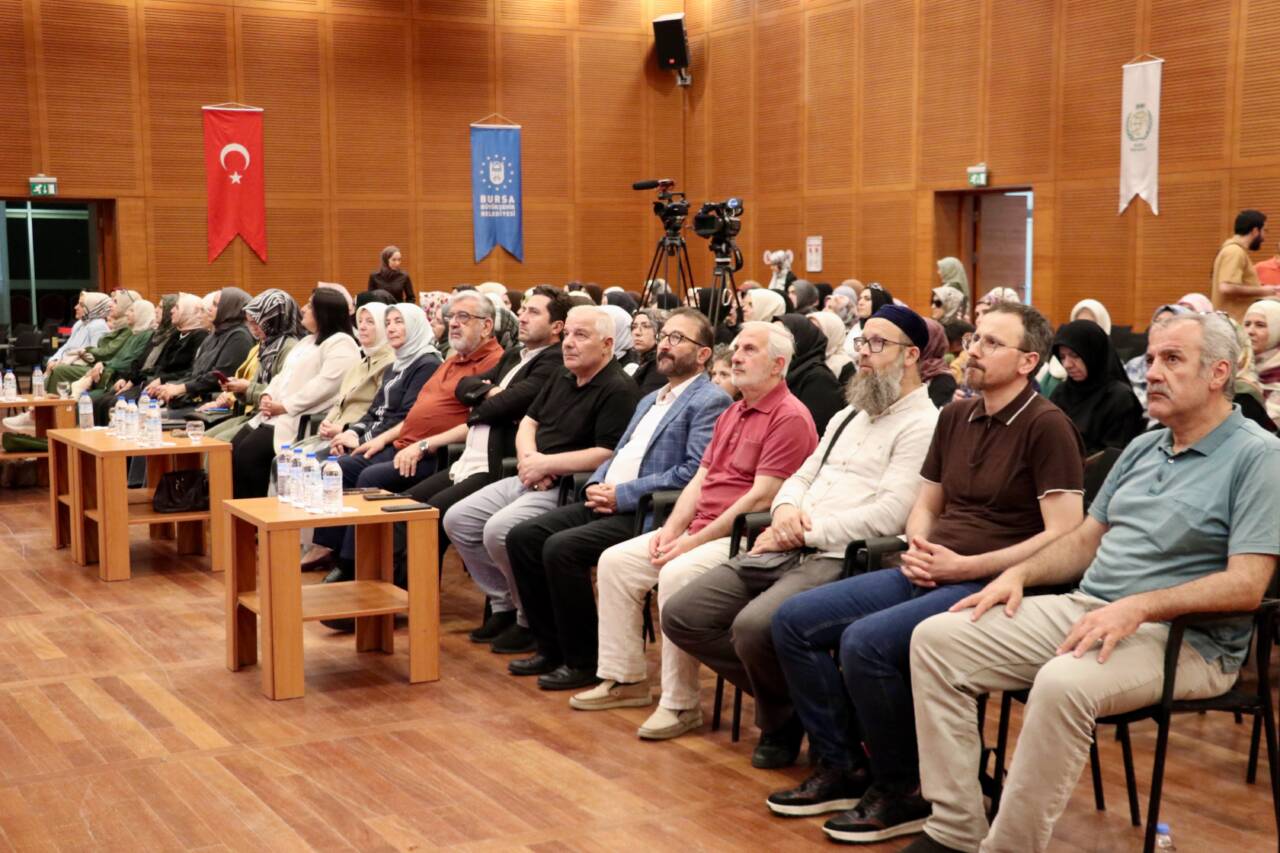 Bursa'da 'Medya ve Kadın' paneli 5 aa 20260613 41659834 41659829 bursadamedyavekadinpaneliduzenlendi
