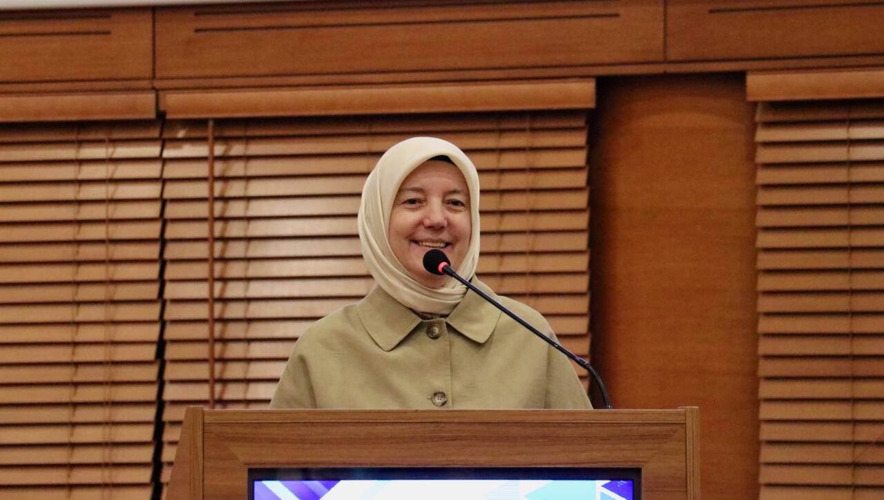 Bursa'da 'Medya ve Kadın' paneli 2 aa 20260613 41659834 41659831 bursadamedyavekadinpaneliduzenlendi
