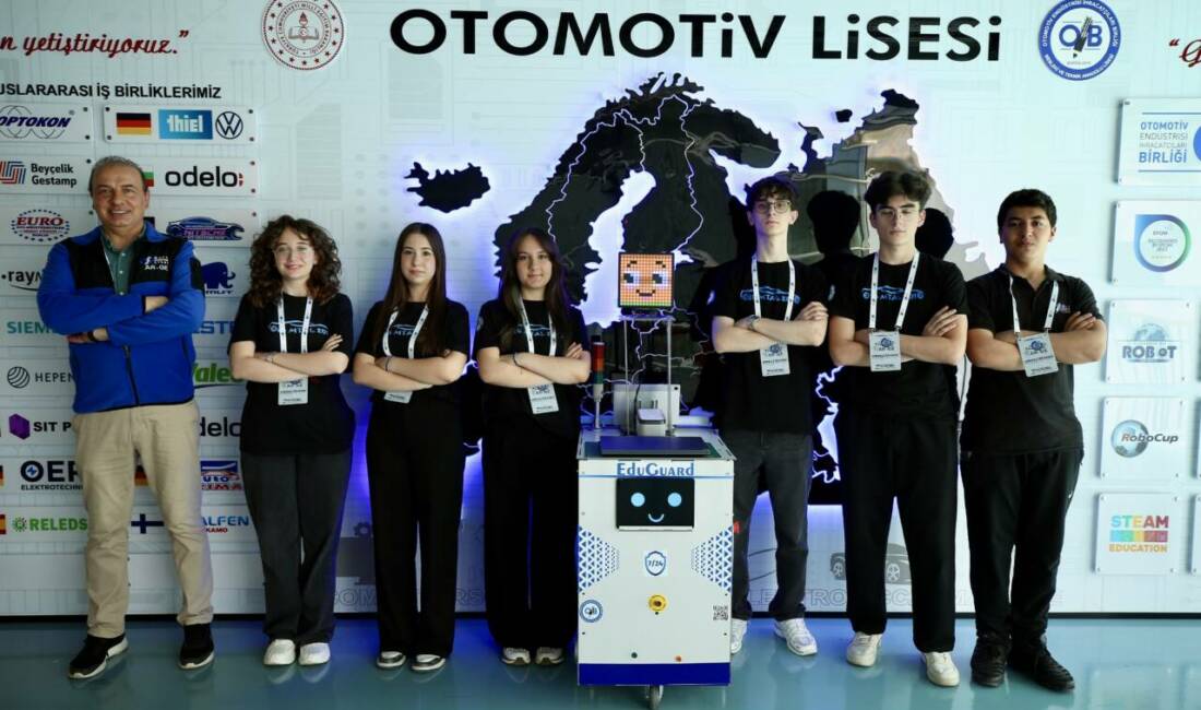 Bursa’da lise öğrencileri otonom robot yaptı Bursa'da lise öğrencileri tarafından geliştirilen robot, görüntü işleme teknolojisiyle otonom