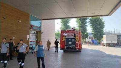 İnegöl Devlet Hastanesi Acil Servis bölümünde elektrik panosunda çıkan küçük