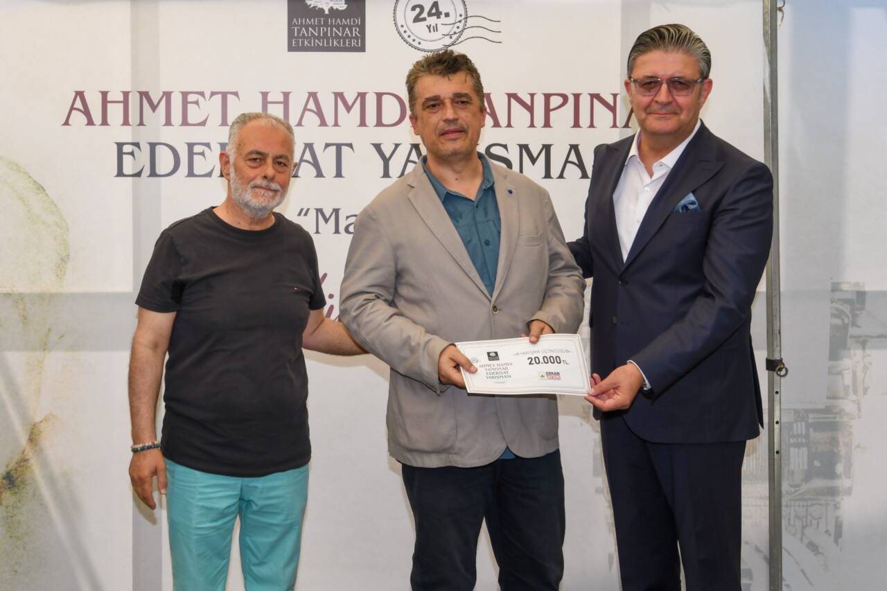 Tanpınar’ın İzinde Yeni Kalemler ödüllendirildi 5 Tanpınar’ın İzinde Yeni Kalemler Ödüllendirildi