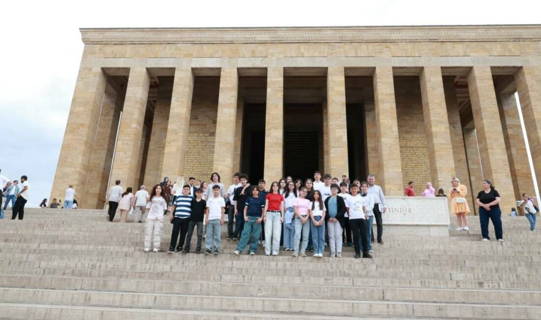 Bursalı öğrencilerin motivasyonunu artıran gezi Osmangazi Belediyesi, eğitime verdiği destek kapsamında LGS Hazırlık Kursu öğrencilerine
