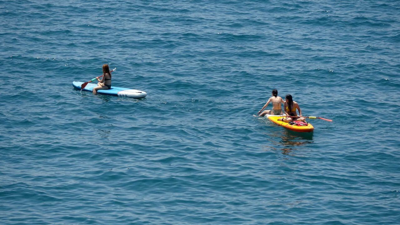 Antalya sahilleri doldu taştı 3 antalya sahilleri doldu tasti 3dedcc8acde2
