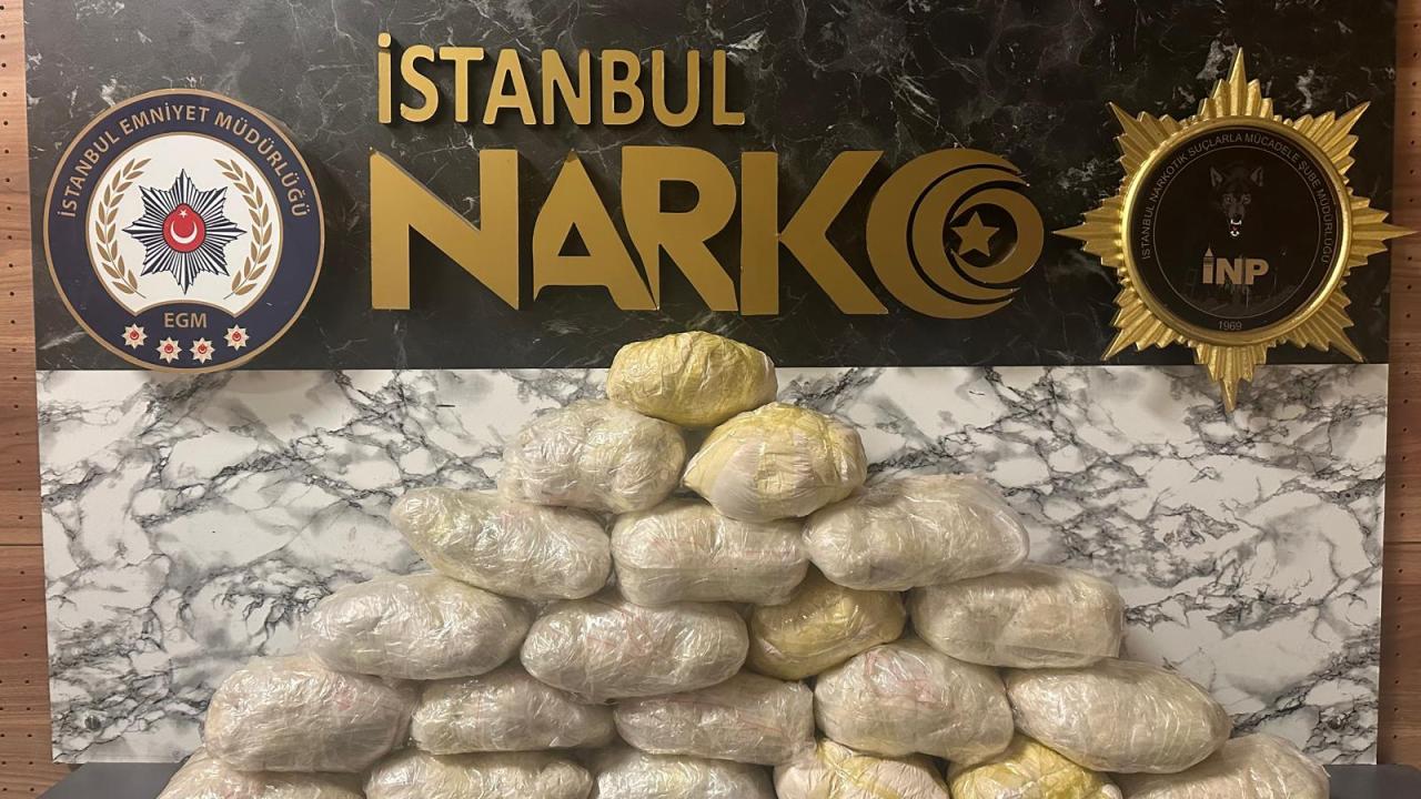 arabadan cikanlar soke etti 34e92baa0594