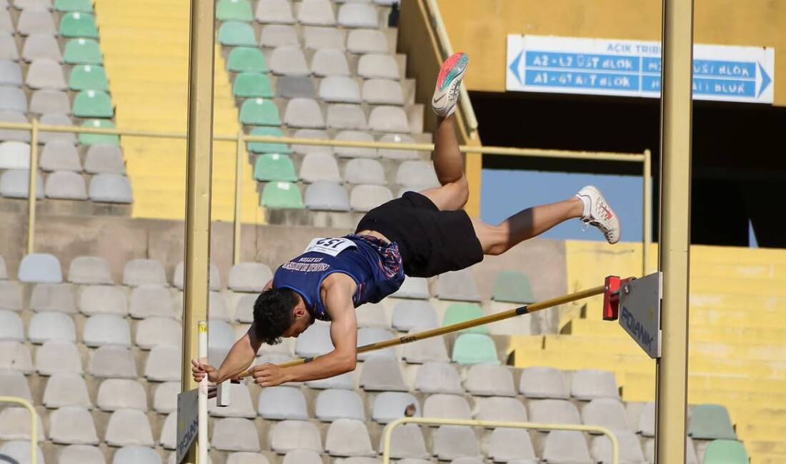 Osmangazi Belediyespor Atletizm Takımı sporcuları, Türkiye Atletizm Federasyonu tarafından düzenlenen