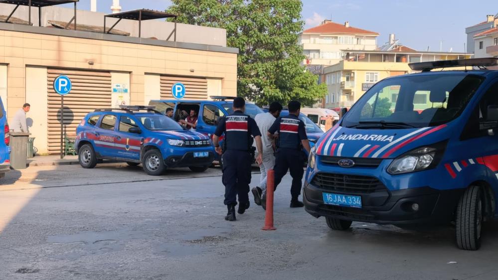 Bursa'nın İnegöl ilçesinde uyuşturucu tacirlerine yönelik dev operasyon düzenlendi. 500