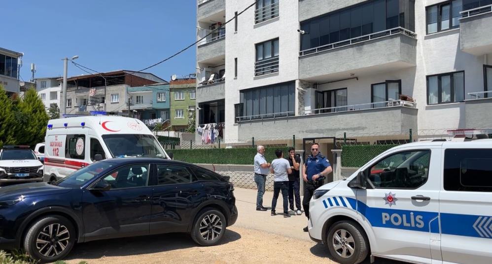Bursa'nın Osmangazi ilçesinde bir kadın eşi tarafından 10 yaşındaki oğlunun