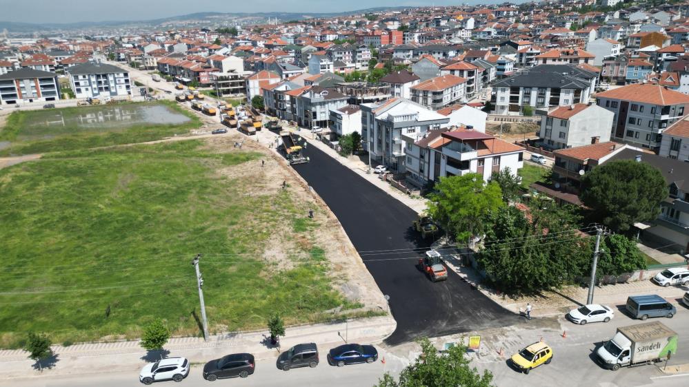 İnegöl'de altyapı ve üstyapı çalışmalarını hızlandıran Bursa Büyükşehir Belediyesi, vatandaşlardan