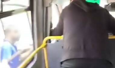 Bursa'nın Yıldırım ilçesinde minibüs ücretini 5 TL eksik ödediği iddia