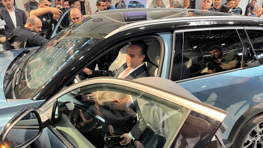 Türkiye'nin konuştuğu Bursa'da üretilen araca Sanayi ve Teknoloji Bakanı Kacır'dan övgü 2 aw72409405