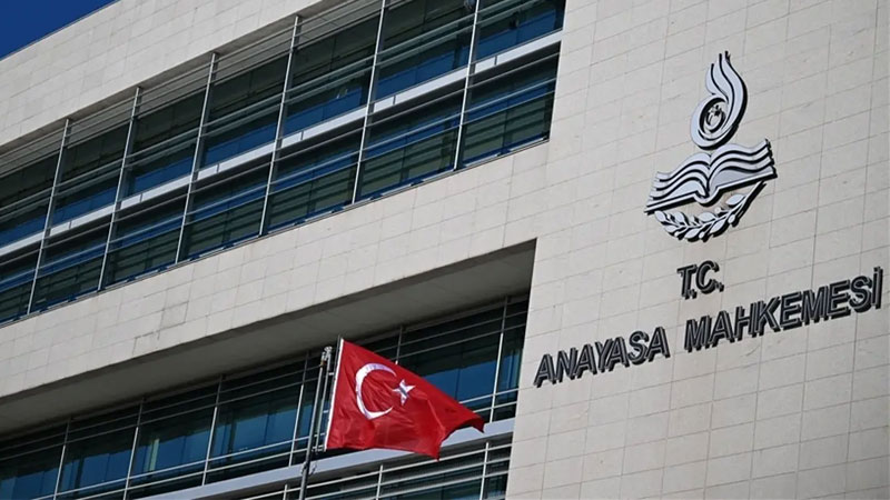 Anayasa Mahkemesi cinsiyet değişikliği için mahkeme izni alınmasını öngören düzenlemeye
