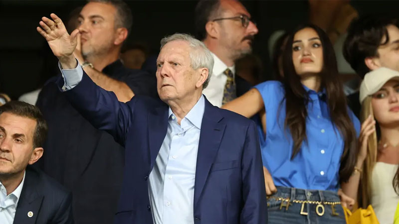 Fenerbahçe’den teknik direktör açıklaması Fenerbahçe, yeni teknik direktörün saat 13.00'te FB TV ekranlarından açıklanacağını