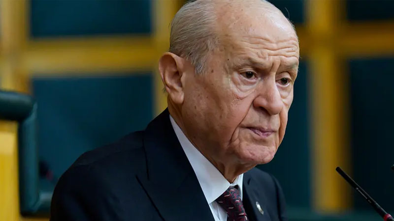 Bahçeli: ABD-İran mutabakatı kağıt üzerinde kalmamalı MHP Genel Başkanı Devlet Bahçeli, ABD-İran anlaşmasının sahaya da yansıması