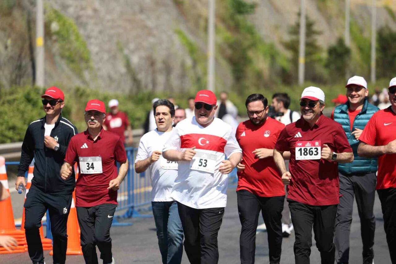Bakanları koşturan yarış 5 bakan bak one run yol kosusuna katildi fb4ed1c22b31
