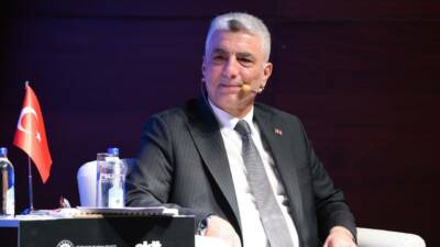 Ticaret Bakanı Ömer Bolat, "Sürekli yeni korumacı ve kısıtlayıcı tedbirler