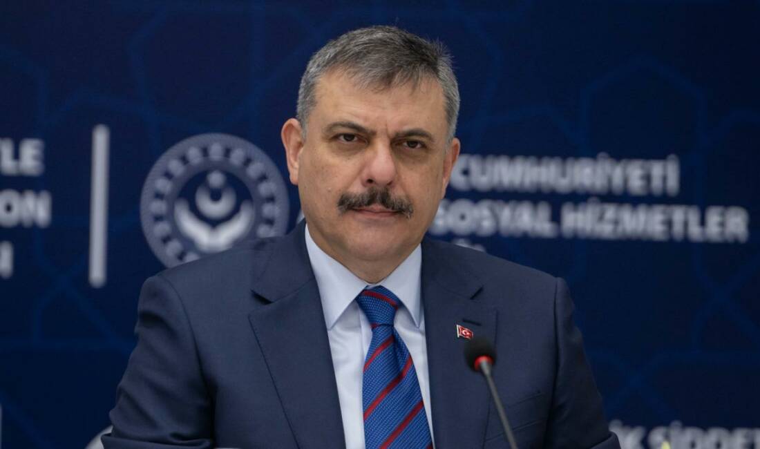 Bakan Çiftçi’den kadına yönelik şiddetle mücadele açıklaması İçişleri Bakanı Mustafa Çiftçi, "Kadına yönelen her türlü şiddet, insan