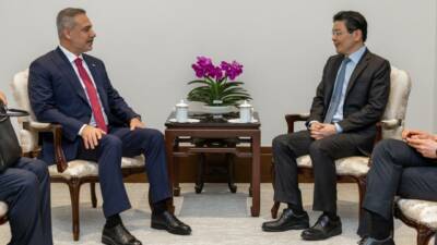 Dışişleri Bakanı Hakan Fidan, Singapur Başbakanı Lawrence Wong tarafından kabul