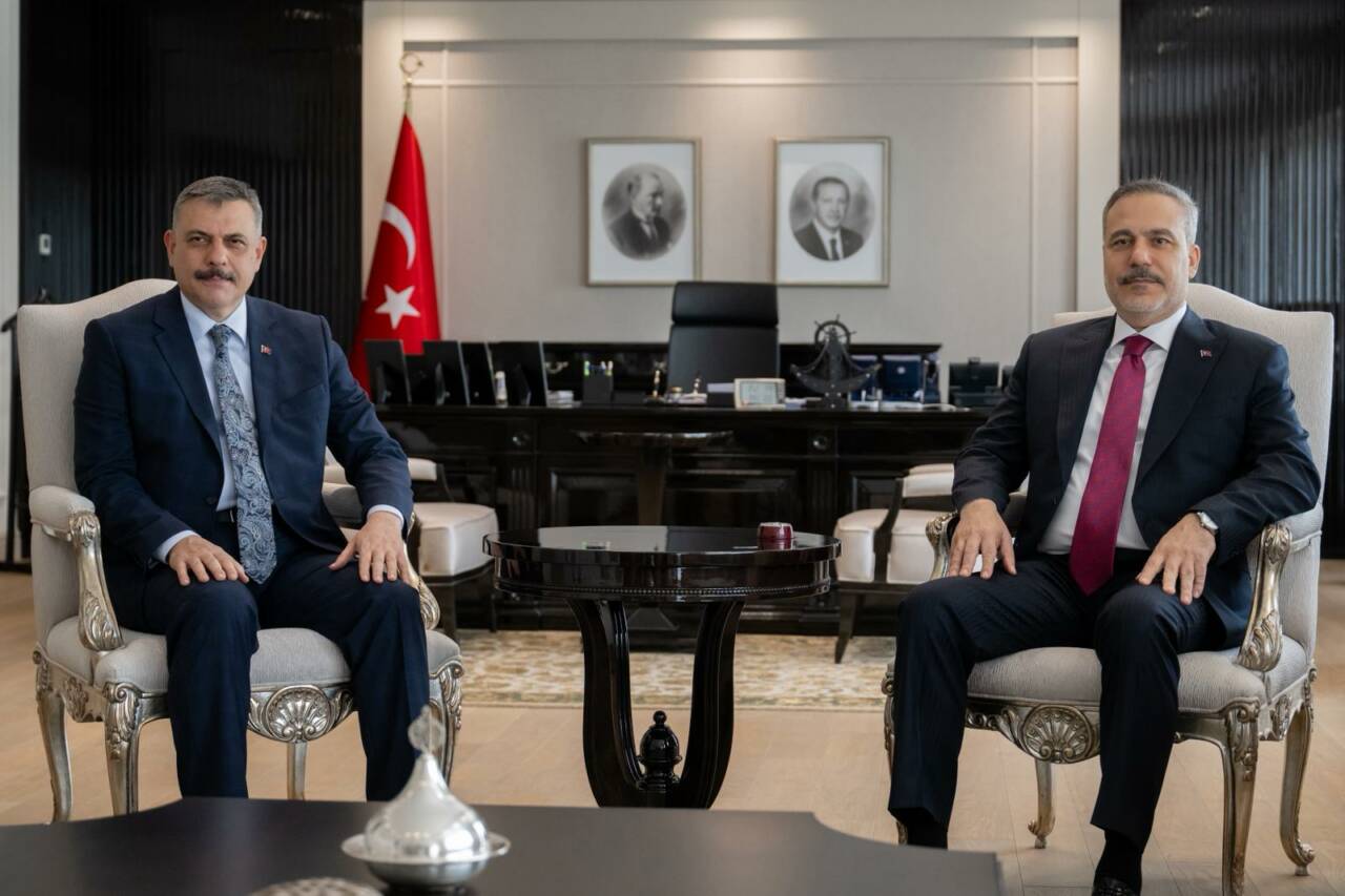 Bakanlar Fidan ve Çiftçi, Ankara'da görüştü 1 bakanlar fidan ve ciftci ankarada gorustu ba90ab3d77dd