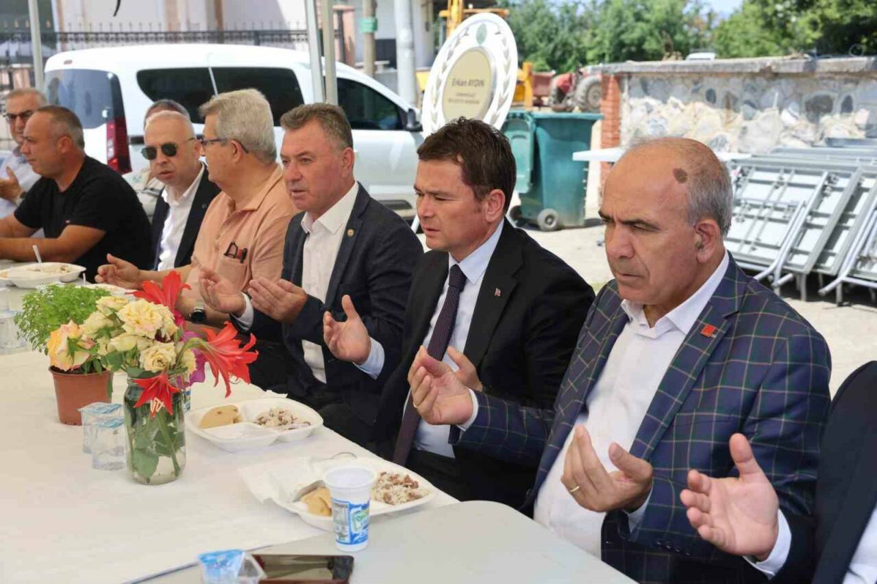 baskan aydindan geleneksel degerlere vurgu d9a9b0d3e419
