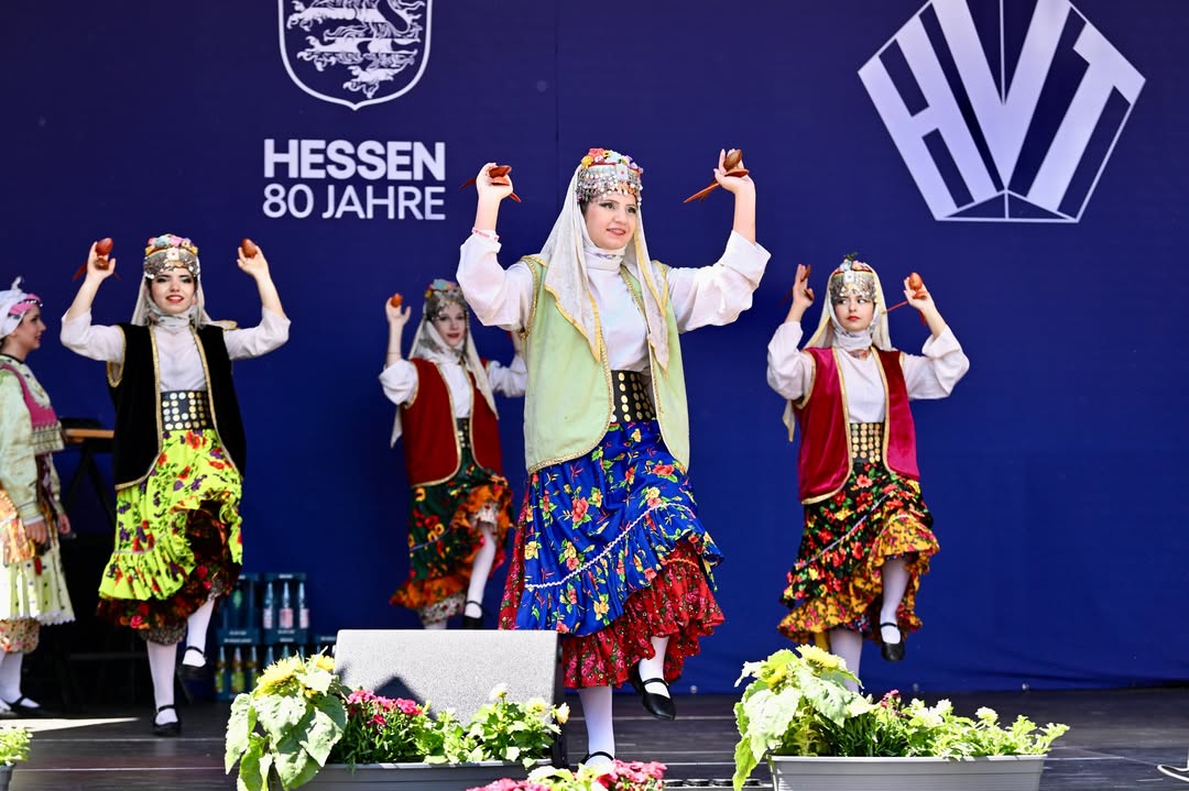 Almanya'daki festivale Bursa çıkarması 2 Osmangazi Belediyesi Almanya’da Kültürel Bağı Güçlendiriyor