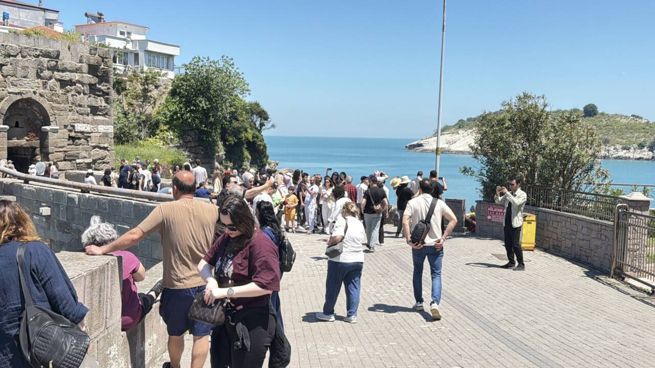 bayram tatilinde 6 bin nufuslu ilceye 182 bin kisi geldi 995d3a06f52b