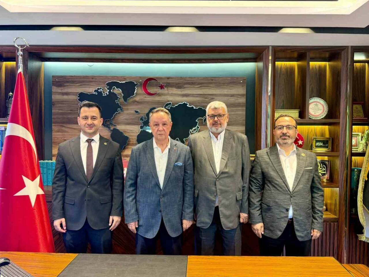 Büyük Birlik Partisi MKYK'ya Bursa'dan 5 isim 2 bbpnin kurultayinda bursadan 5 isim mkykya secildi 2150f82641bc