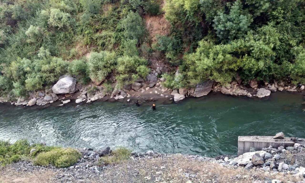 bir babanin en aci gunu birini kurtardi ikisine yetisemedi 53c38cd96c6b