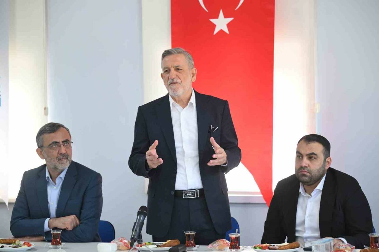 BTSO Başkanı Burkay’dan Bursa terminalinde önemli buluşma Bursa Ticaret ve Sanayi Odası (BTSO) Yönetim Kurulu Başkanı İbrahim
