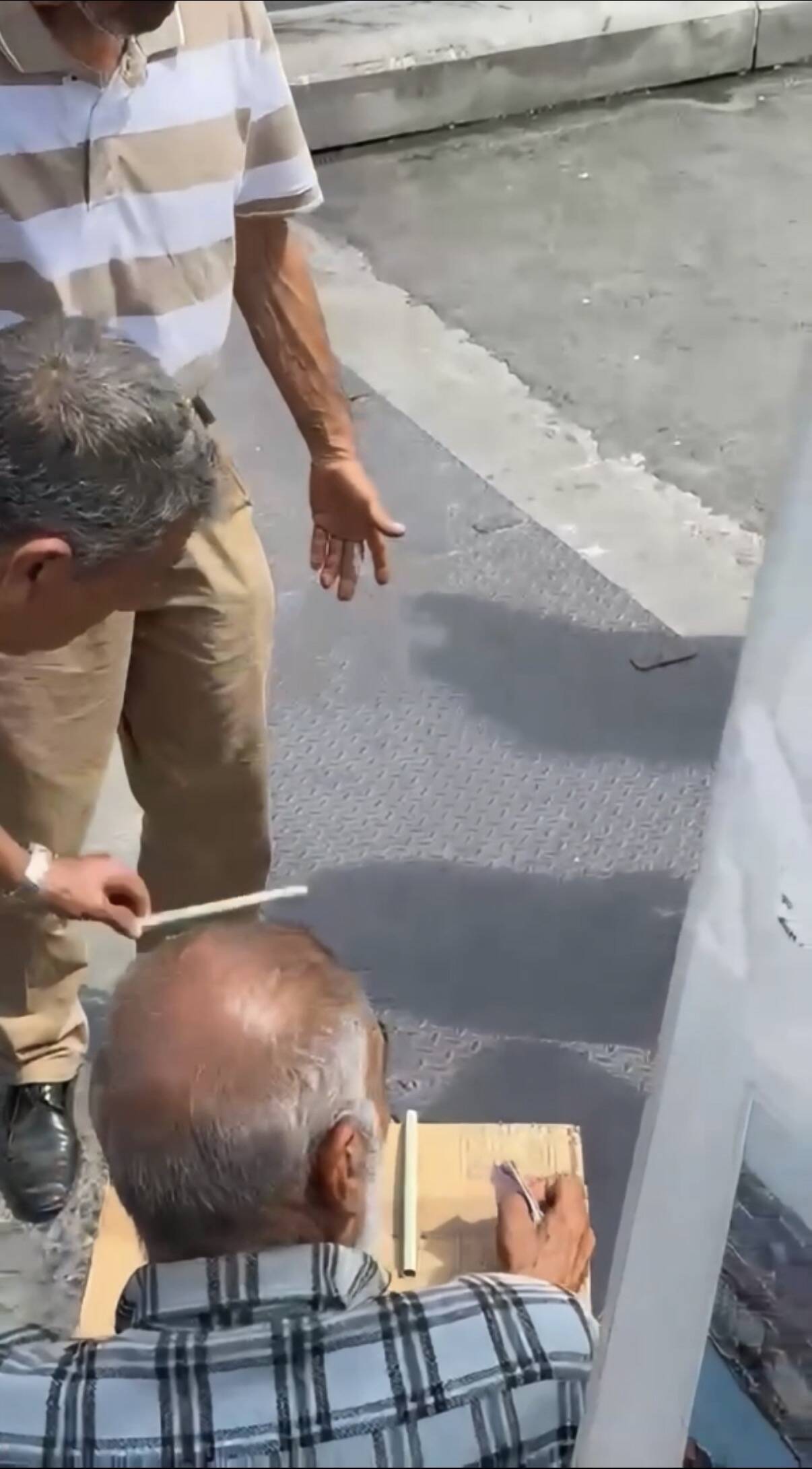 bul karayi al parayi diyen seksenlerin kumarcisi yakalandi 973c035bbc4e