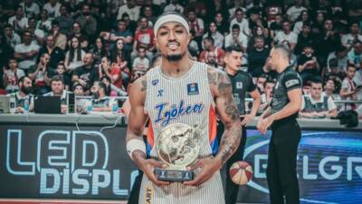 TOFAŞ Basketbol Takımı, yeni sezon öncesi ilk transferini gerçekleştirdi. Mavi-yeşilliler,