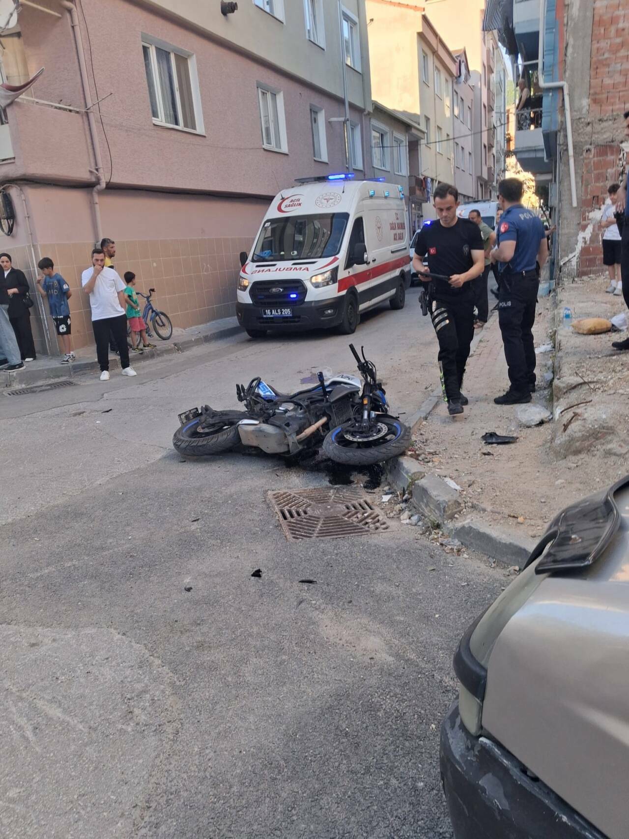 Bursa Gemlik'te feci kaza: 19 yaşındaki genç... 1 bursa gemlikte feci kaza 19 yasindaki genc 3ee3e71ff2c7