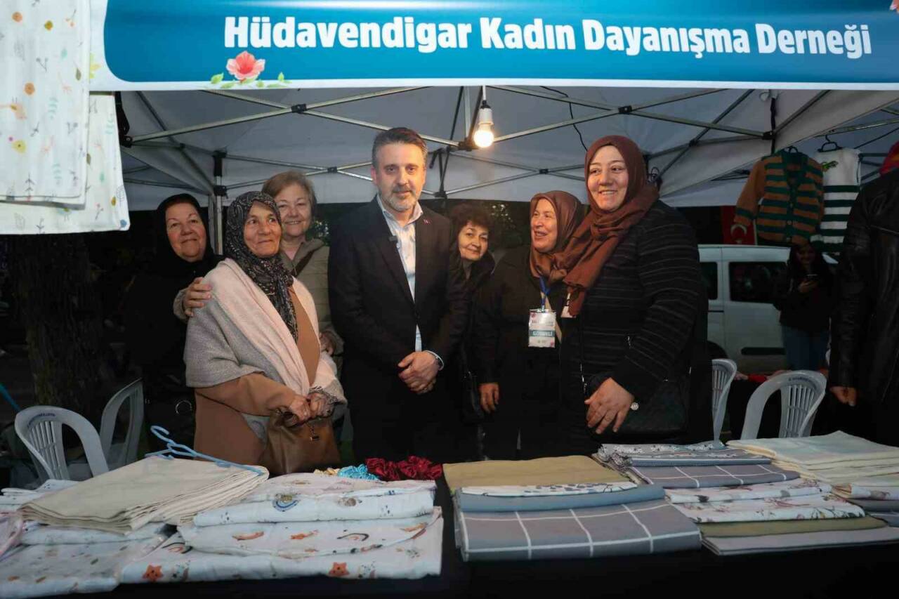 bursa heykelde meydan kadinlarin olacak 1e1cfceaec8f