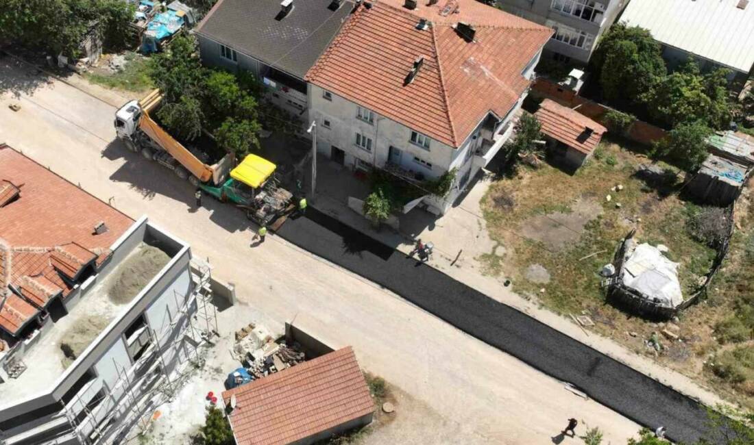 Bursa İnegöl’de yollara konfor geliyor Bursa Büyükşehir Belediyesi, 17 ilçede altyapı ve üstyapı yatırımlarını aralıksız