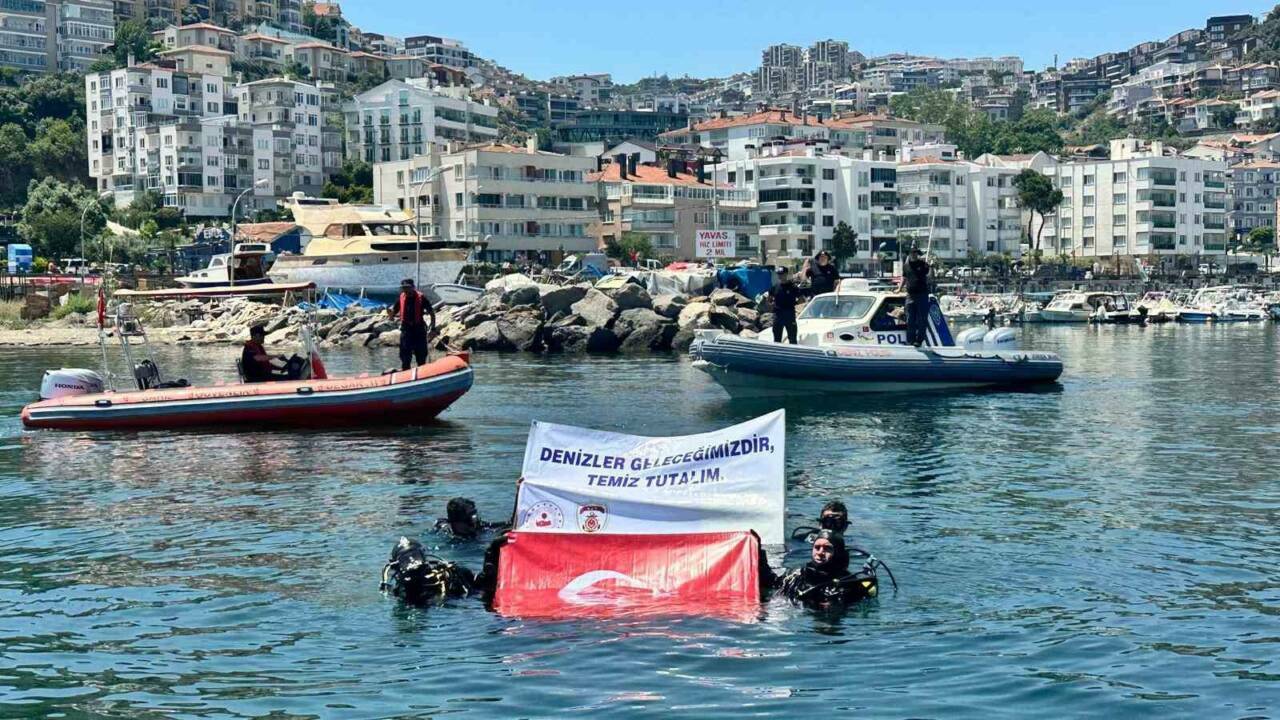 bursa polisinden temizlik operasyonu 1fda4a817df9