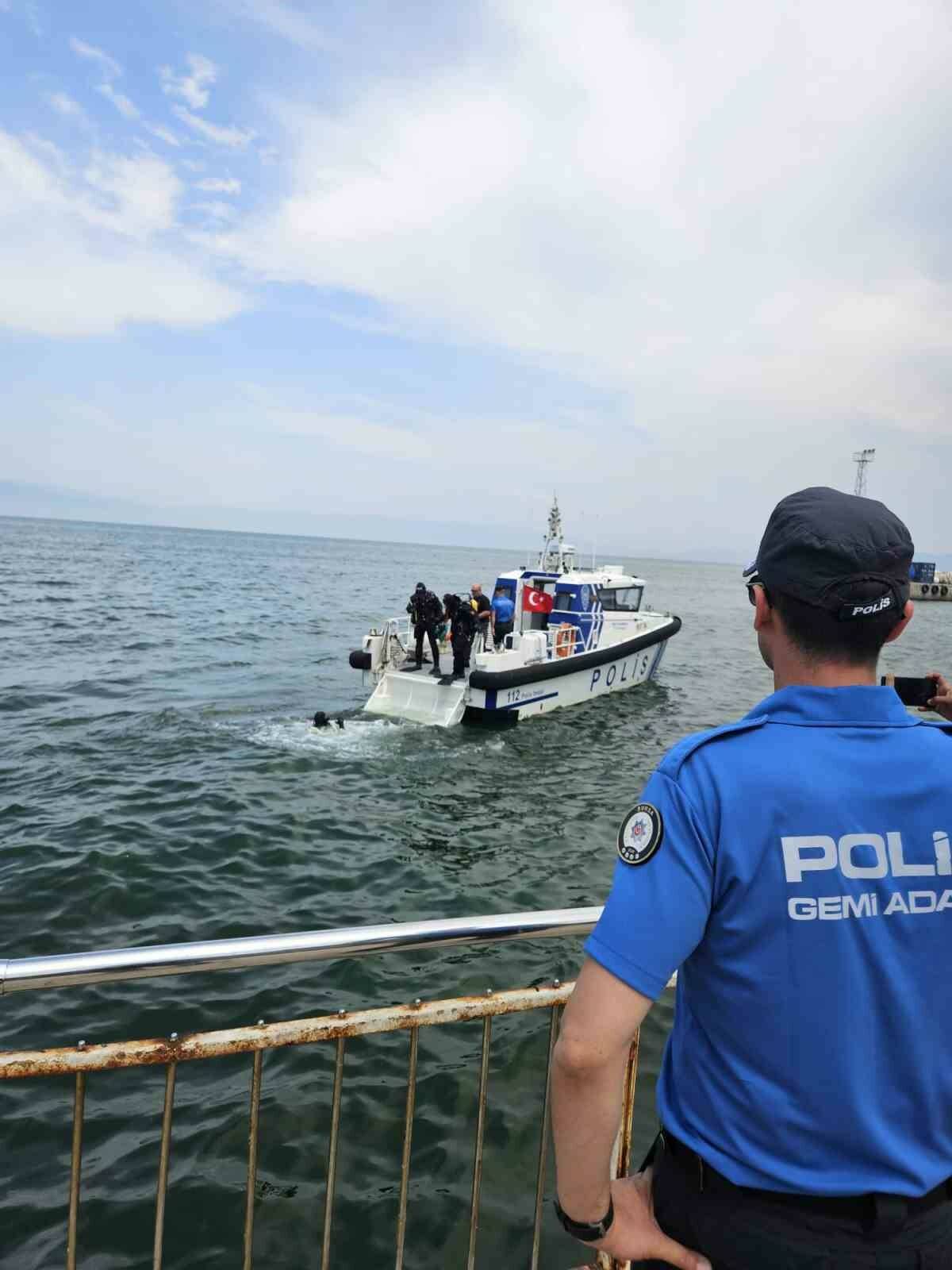 bursa polisinden temizlik operasyonu 955c1f235007