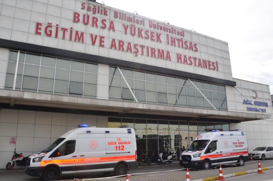 Bursa Yüksek İhtisas’ta bir ilk! Yeni teknikle sağlığına kavuştu Bursa Yüksek İhtisas Eğitim ve Araştırma Hastanesi’nde (YİEAH) ilk kez