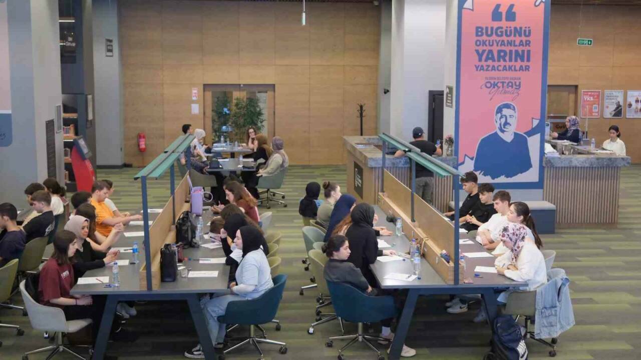 Bursa Yıldırım’da YKS öncesi son prova 3 bursa yildirimda yks oncesi son prova bf4447b0d19c
