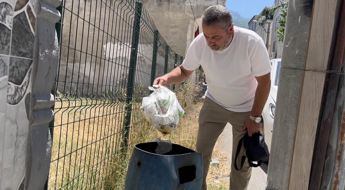 bursada 1 kilo altin yanlislikla cope atildi ilce seferber oldu c5cbc67c6f99