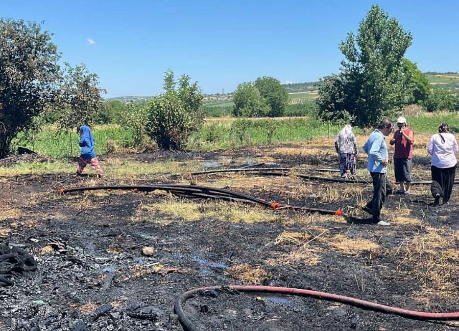Bursa’nın İnegöl ilçesinde çıkan anız yangını, kısa sürede yayılarak yaklaşık