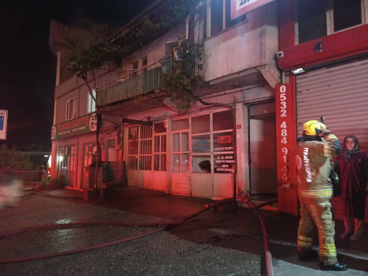 Bursa'da alevler geceyi aydınlattı 3 bursada alevler geceyi aydinlatti 4449a90ed774
