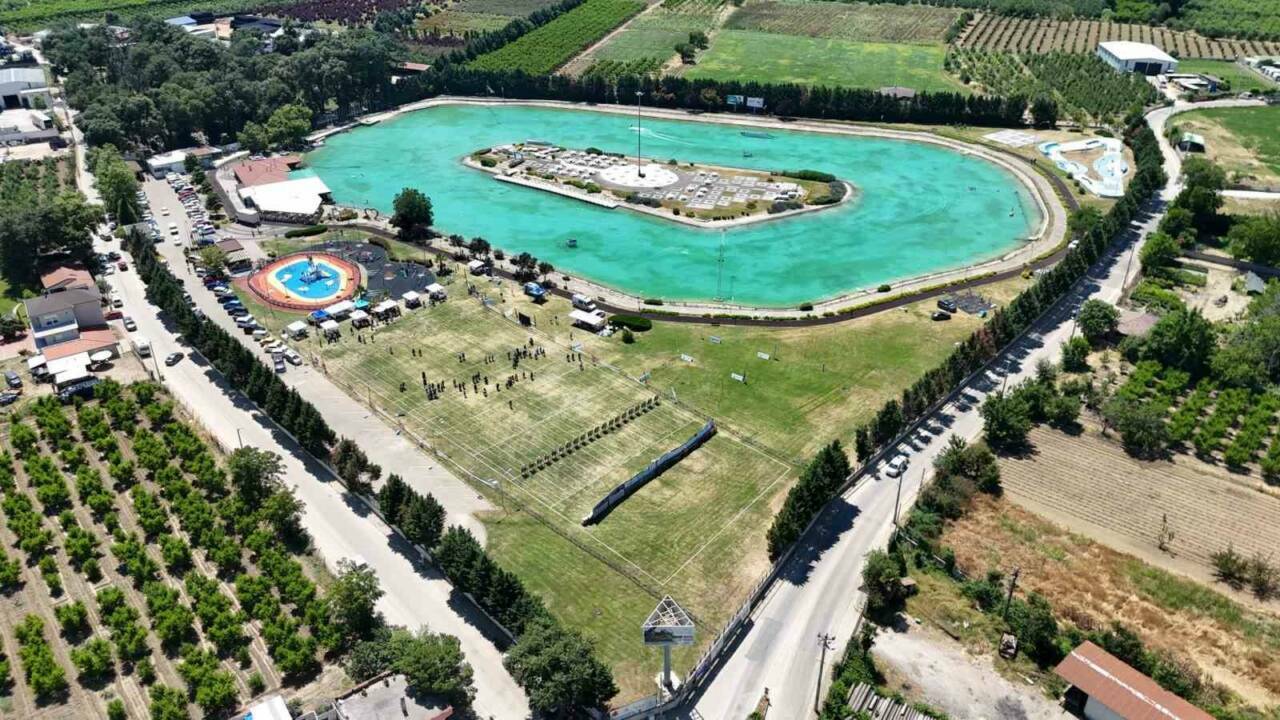 bursada ata sporlarinin kalbi osmangazide atti 8a1dc4490929