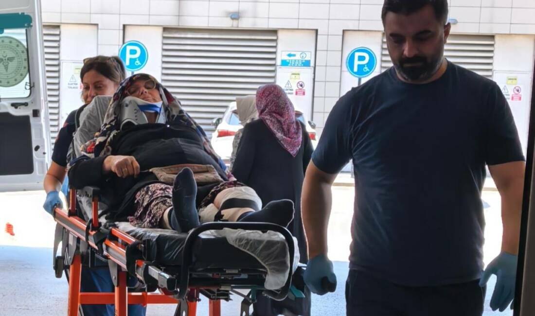 Bursa’da ATV otomobile çarptı Bursa’nın İnegöl ilçesinde park halindeki otomobile çarpan ATV’nin sürücüsü Huriye