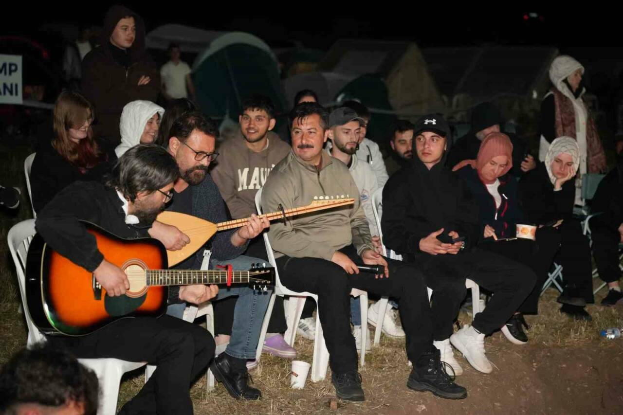 bursada bin kisilik genclik kampi ba891d5479fd