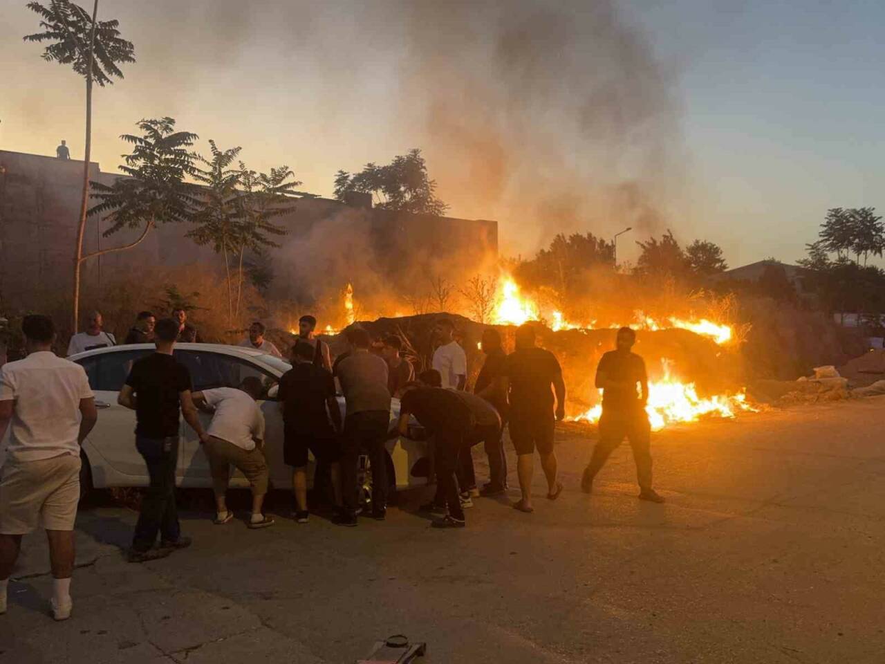 bursada bir yangin panigi daha fa3bfb41df23