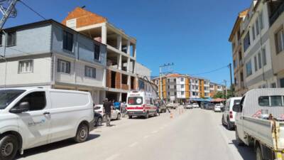 Bursa'nın İnegöl ilçesinde elektrik akımına kapılarak yaklaşık 12 metre yükseklikten