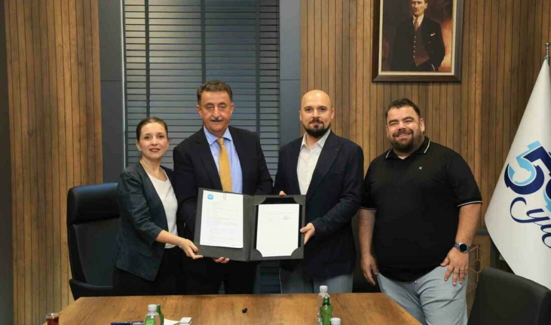 Bursa’da görme engelli öğrencilerin hayatını kolaylaştıracak protokol Bursa Uludağ Üniversitesi (BUÜ) Engelli Öğrenci Birimi Koordinatörlüğü ile WeWALK